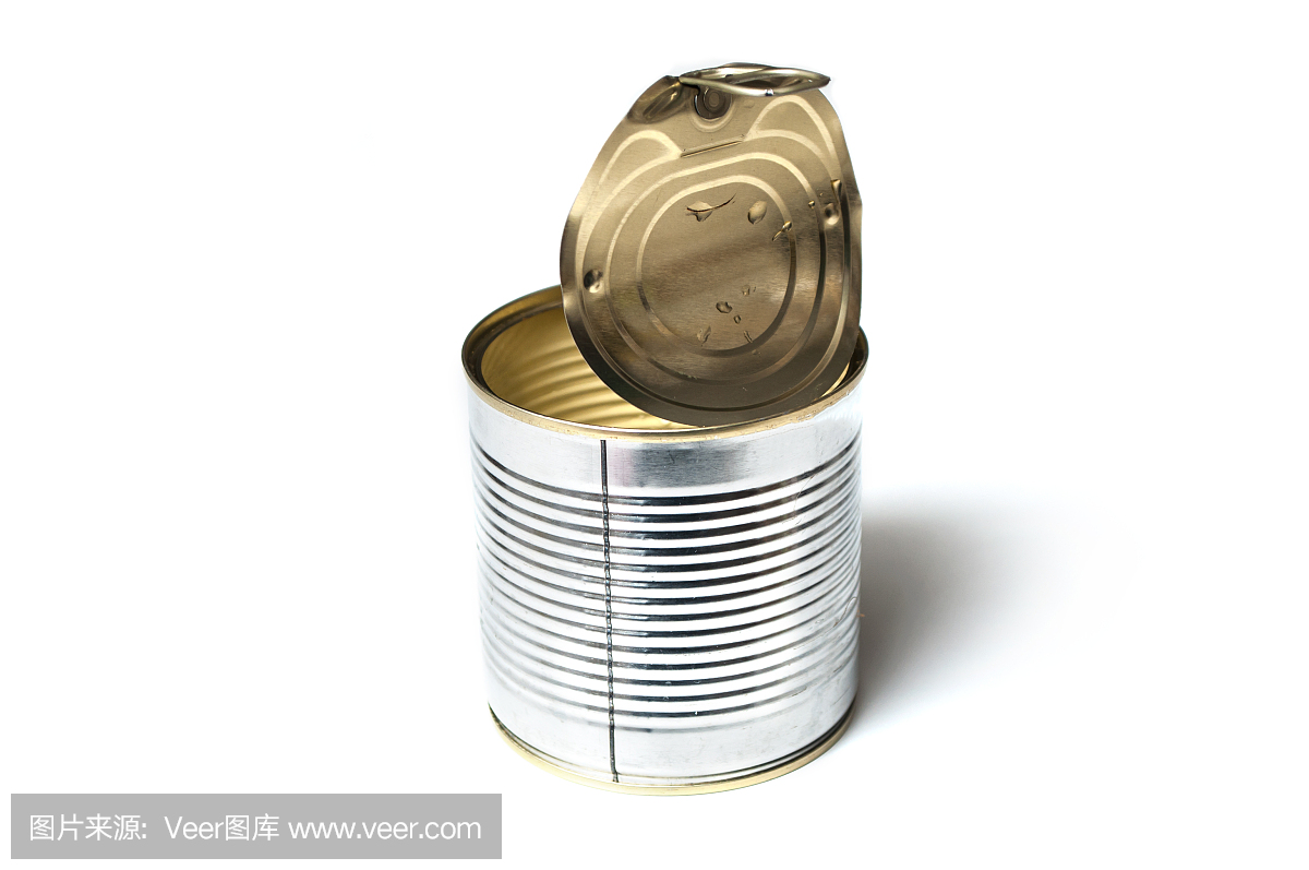 白色背景的金屬罐