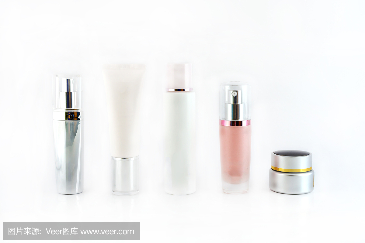 一套化妝品孤立的白色背景。